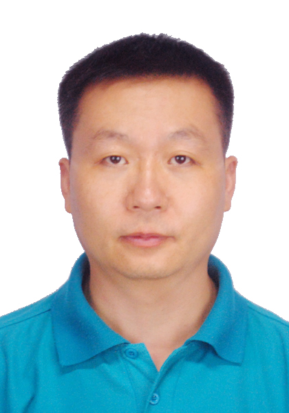 尹显东